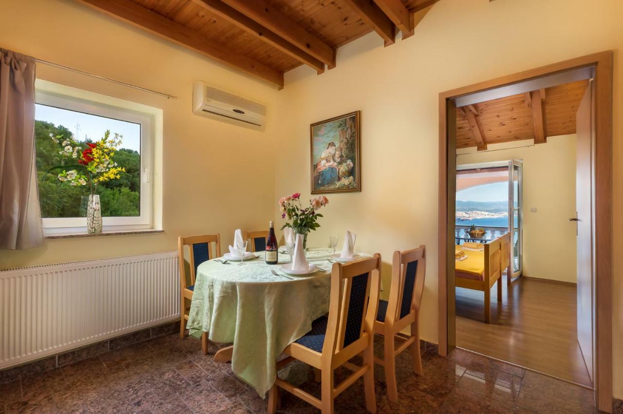 Apartment Panorama Opatija มาทุลยี ภายนอก รูปภาพ