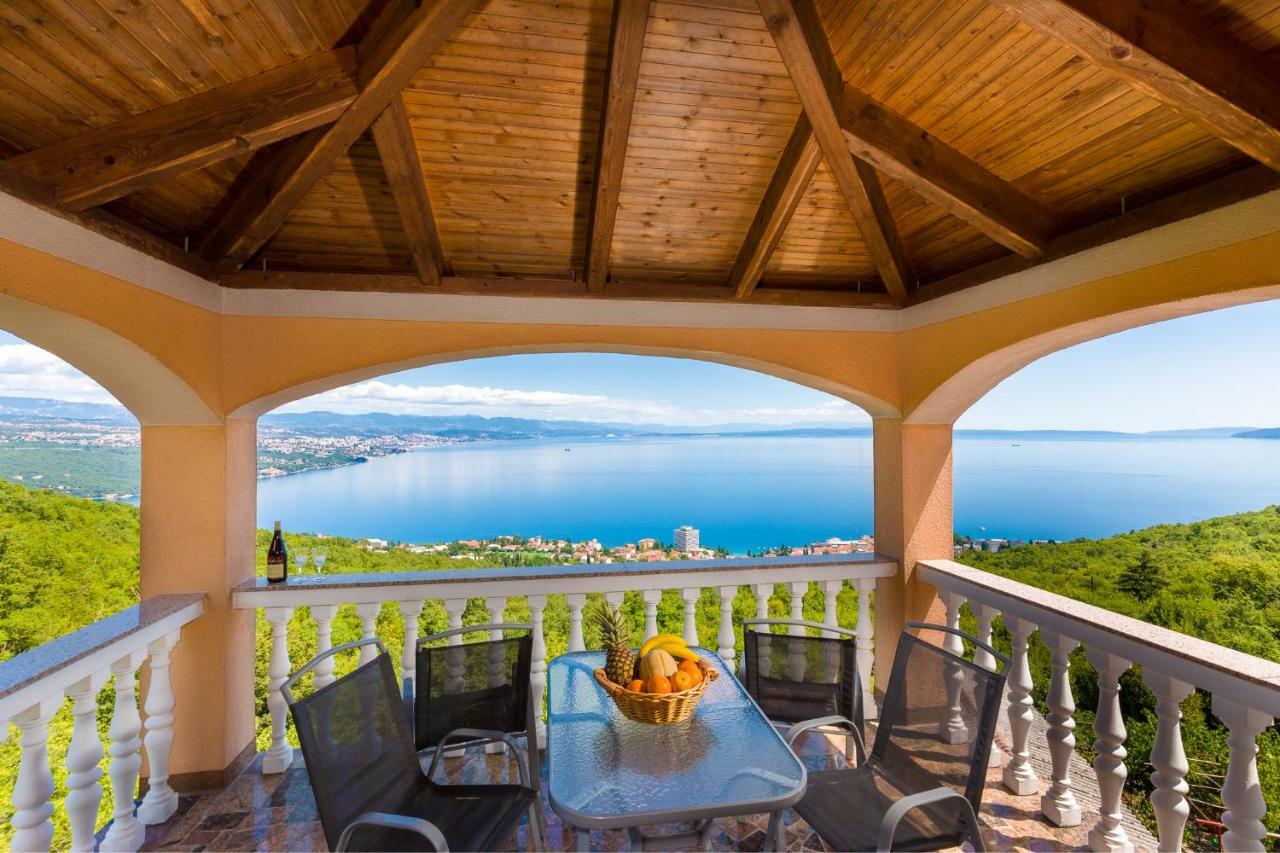 Apartment Panorama Opatija มาทุลยี ภายนอก รูปภาพ