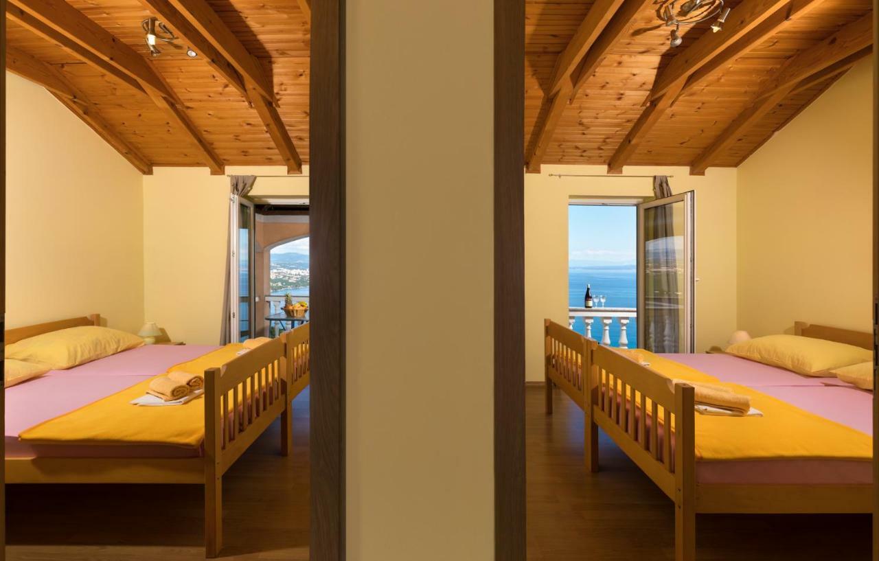 Apartment Panorama Opatija มาทุลยี ภายนอก รูปภาพ