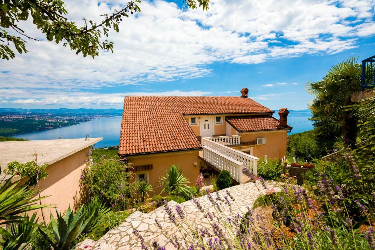 Apartment Panorama Opatija มาทุลยี ภายนอก รูปภาพ