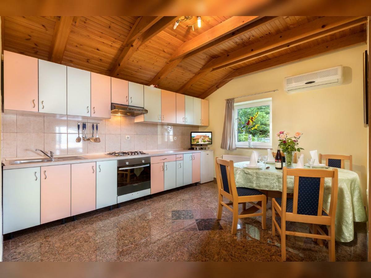 Apartment Panorama Opatija มาทุลยี ภายนอก รูปภาพ